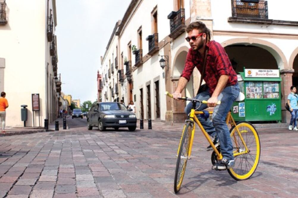 Promueve ley para uso de bicicleta