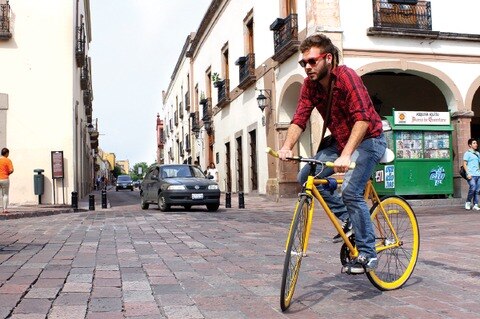 Promueve ley para uso de bicicleta