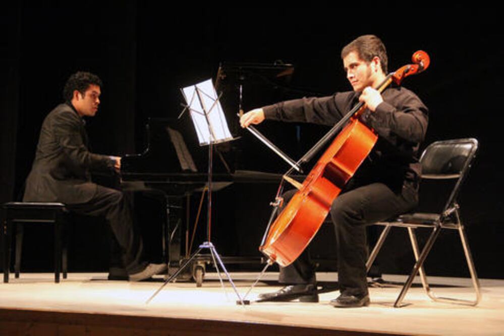 Recibimiento con toques musicales  