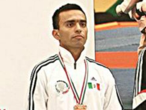 Osornio cae ante Islas en su retiro