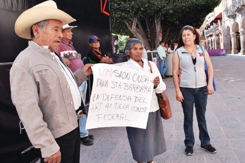 Protestan por excesivo cobro en servicio de agua