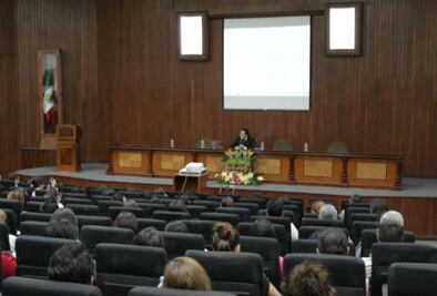 Ofrece UAQ diplomado para litigantes 