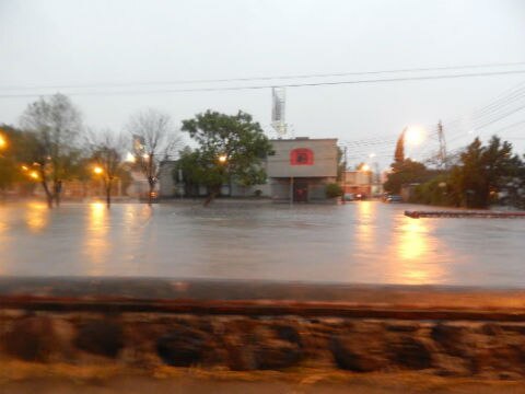 Lluvia azota la capital