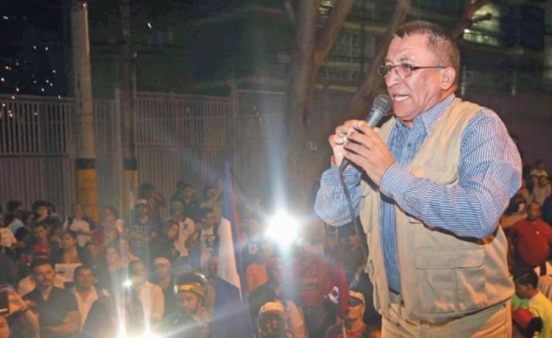 El ex diputado del Partido Libre, Bartolo Fuentes, fue detenido en Guatemala y expulsado a Honduras el martes pasado (JOHNY MAGALLANES. AFP)