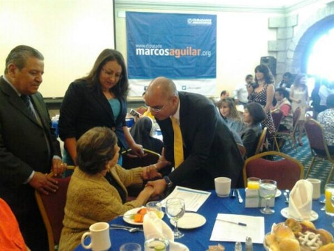 Marcos Aguilar presenta iniciativa