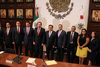 Comienza el gobierno con entrega-recepción