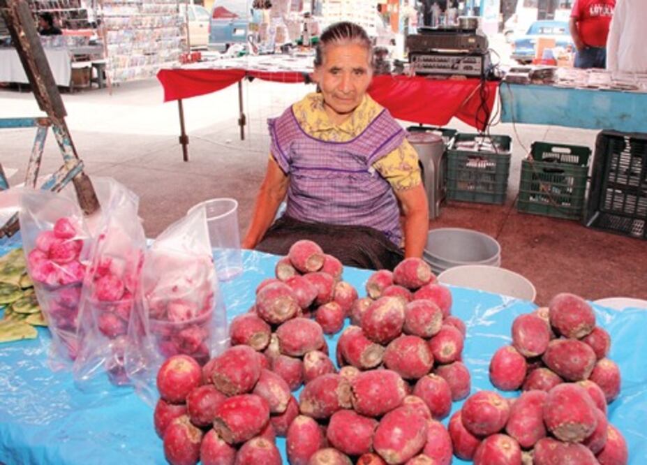 Tiene 45 años de “marchanta”