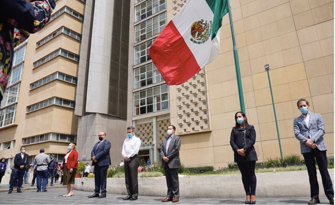 Coronavirus. Rinden homenaje a víctimas en el IMSS