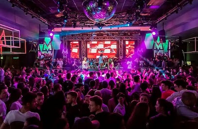 Mejoran sistemas de seguridad, afirma líder de antros y bares