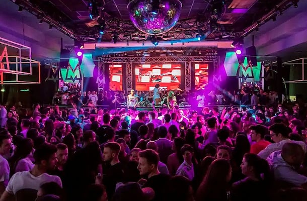 Mejoran sistemas de seguridad, afirma líder de antros y bares