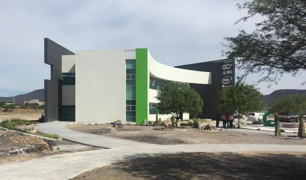 La UTEQ se sube a la industria 4.0