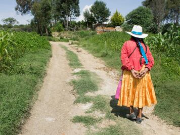 Presentan avances con indígenas