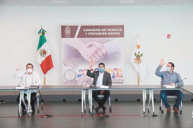 Morena va por pensión a familias de trabajadores