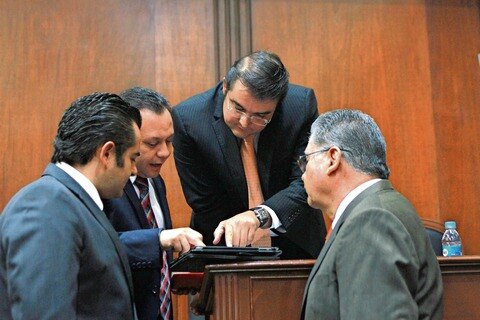 Siguen las negociaciones para nuevo Congreso local