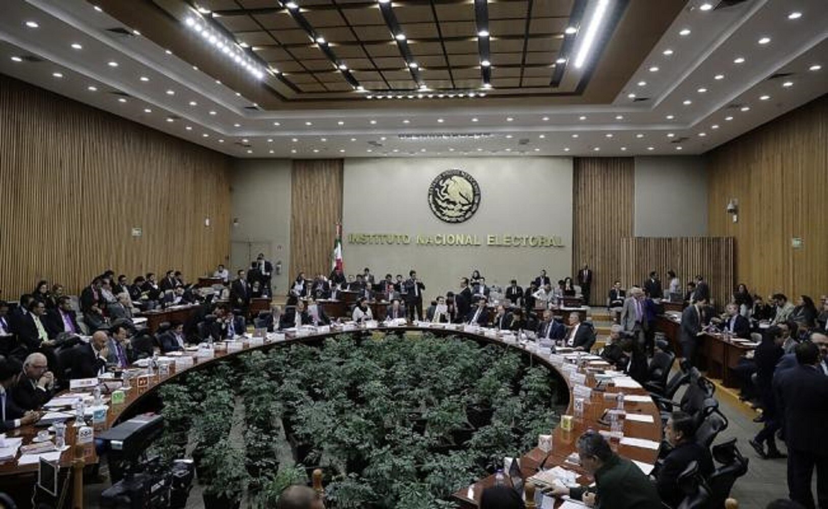 Pasan 40 aspirantes a diputados independientes primer filtro para boleta