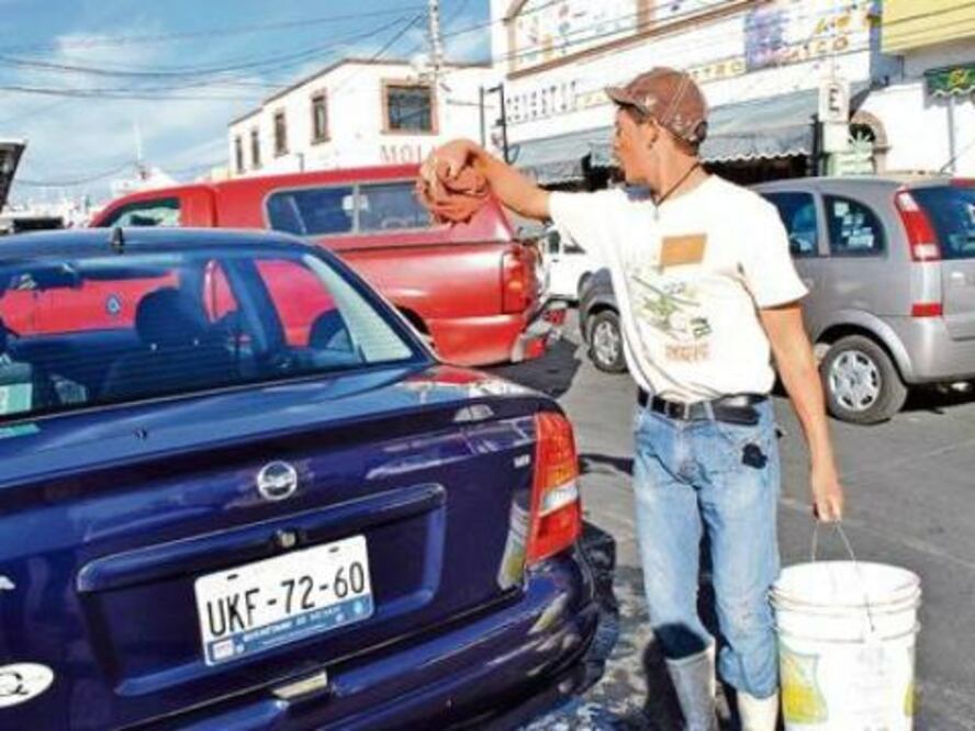 Ordenan a franeleros de SJR