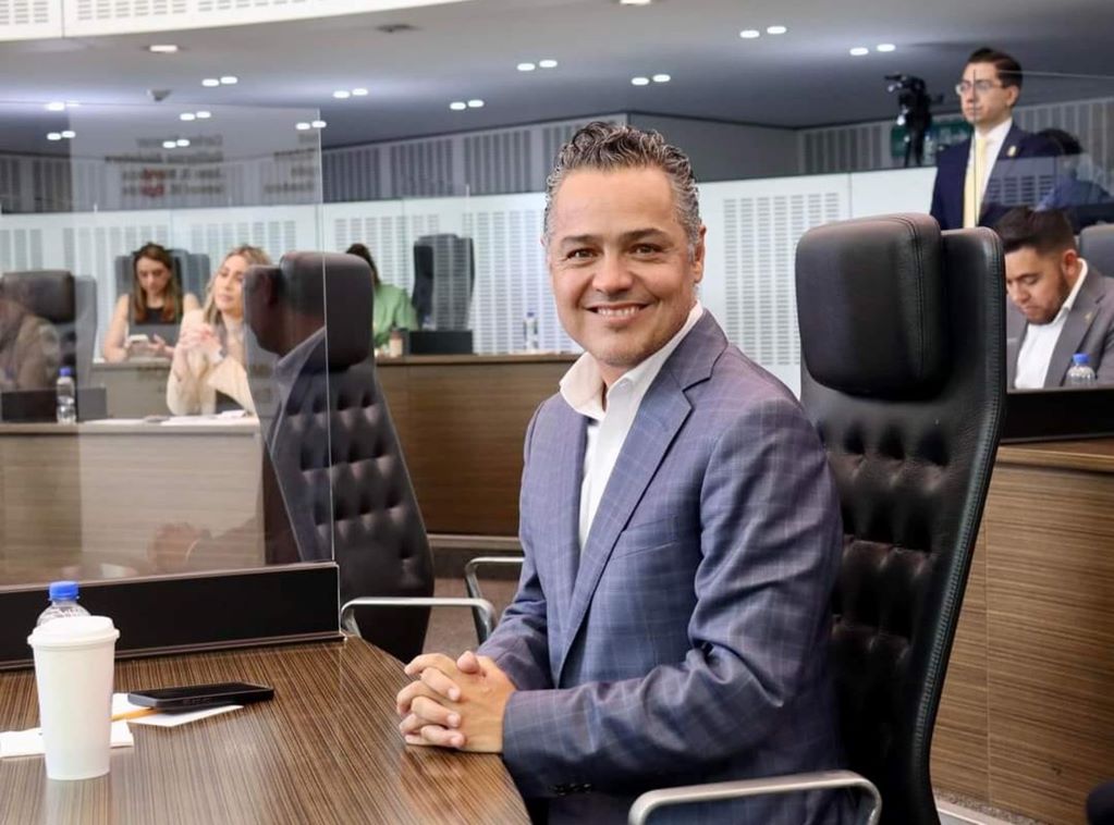 Enrique Correa busca ser diputado independiente