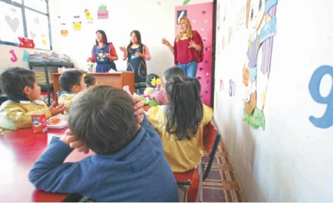 Gobierno de AMLO mete tijera a 20 programas de apoyo para mujeres