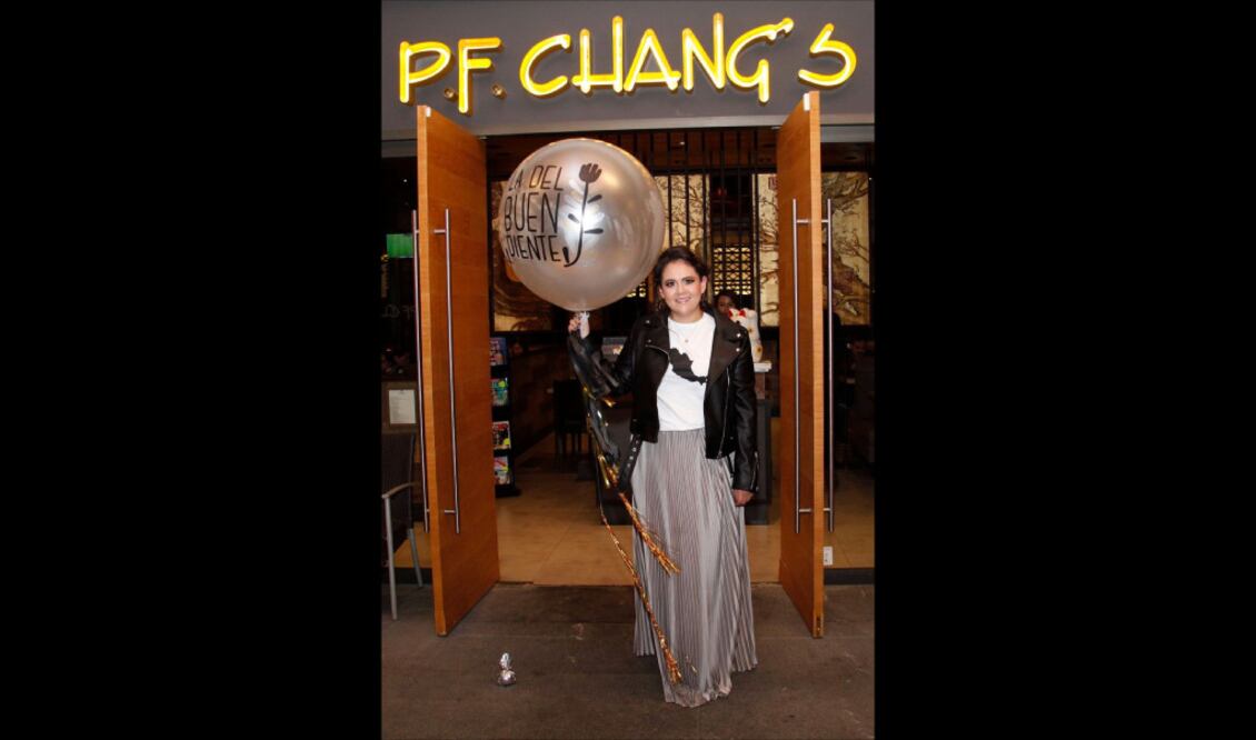 Adriana Carreño, mejor conocida como “La del buen diente”, llevó a cabo un divertido festejo en un restaurante de Antea LifeStyle Center