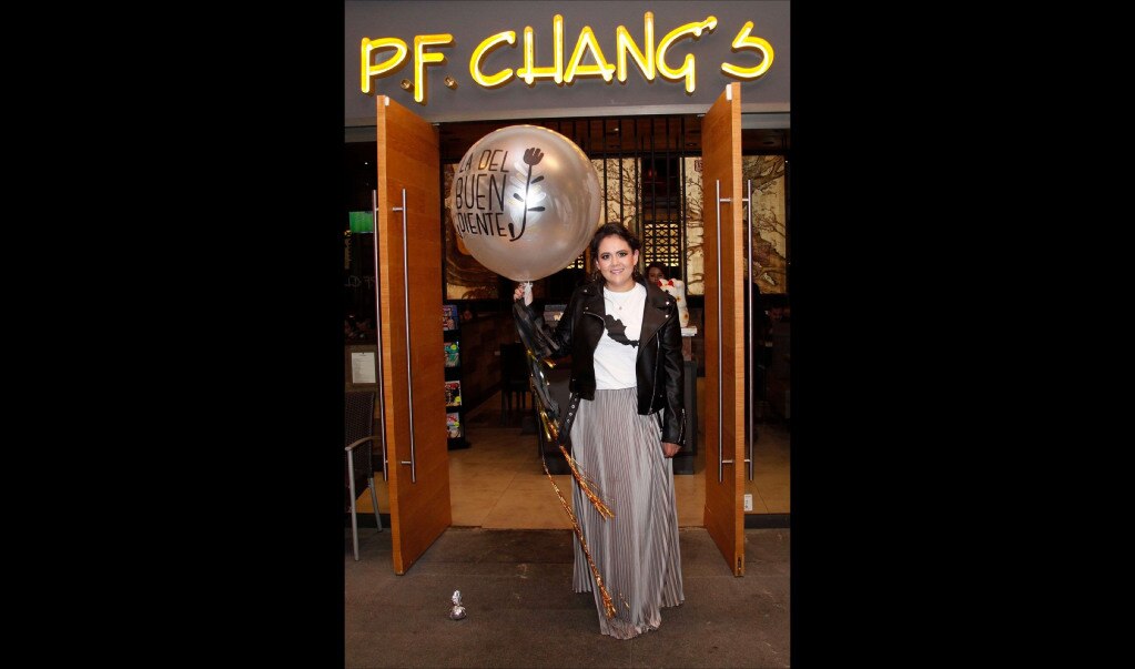 Adriana Carreño, mejor conocida como “La del buen diente”, llevó a cabo un divertido festejo en un restaurante de Antea LifeStyle Center