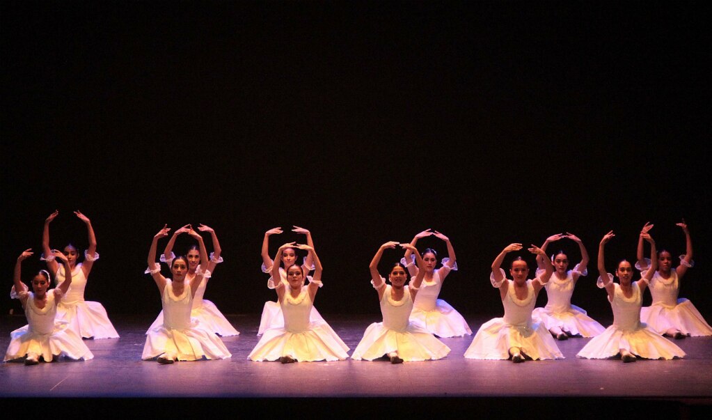 Celebran el Ballet Clásico de Querétaro