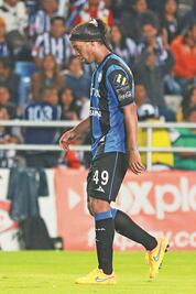 Tuzos duermen a Gallos