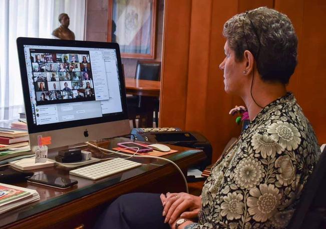 SRE financiará vacuna de la UAQ contra el Covid-19