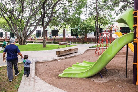 Padres deben poner el ejemplo