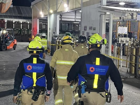 Cuerpos de emergencia atienden explosión de cilindro con gas argón en el municipio de Querétaro