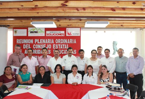 Llaman a abatir rezago educativo