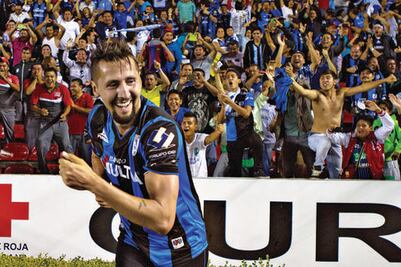 Noche de fiesta y desesperados