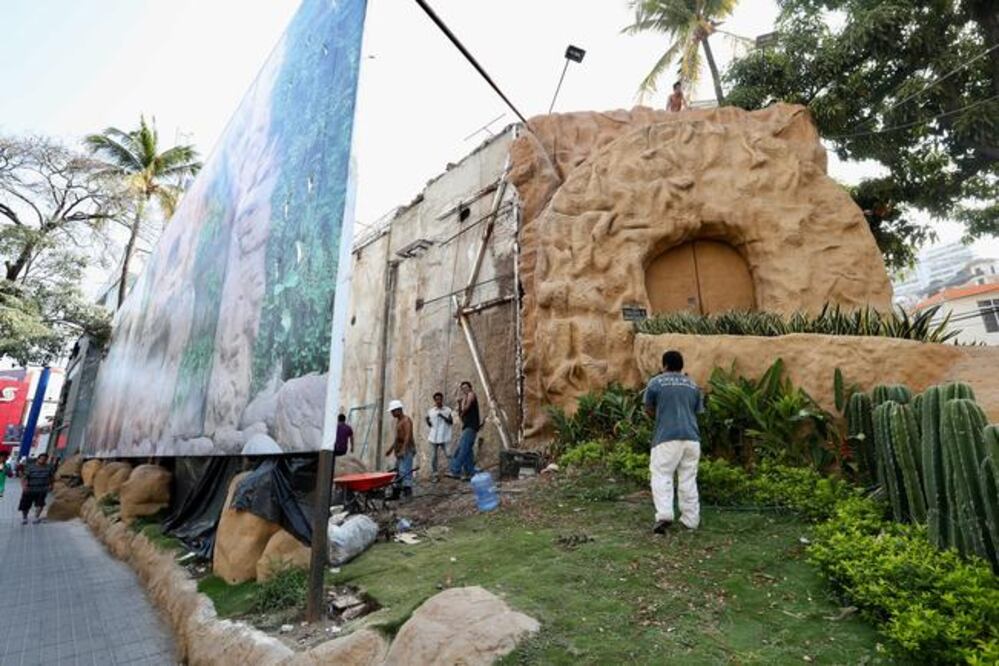 Por fuera, la discoteca  se está transformando