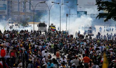 Nicolás Maduro llama a Asamblea Constituyente en Venezuela
