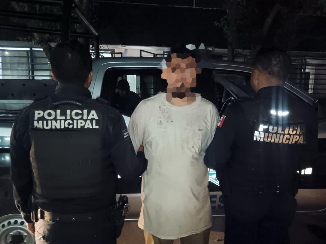 Detienen a hombre que disparó contra policías en Pedro Escobedo