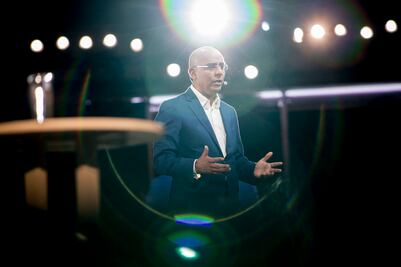 Duplican monto de apoyo a estudiantes