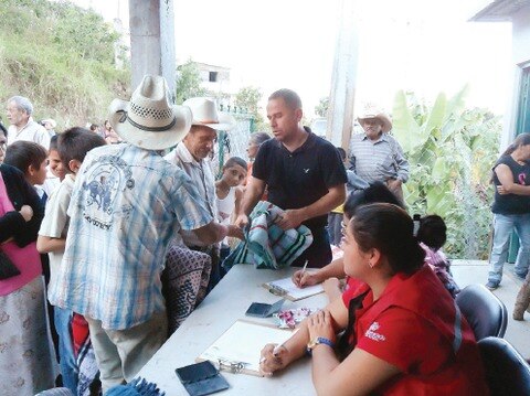DIF entrega cobijas