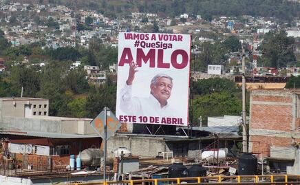 PRI y PAN piden que INE investigue campaña de espectaculares sobre revocación de mandato