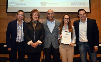 Otorga Marcos Aguilar 150 becas de movilidad internacional