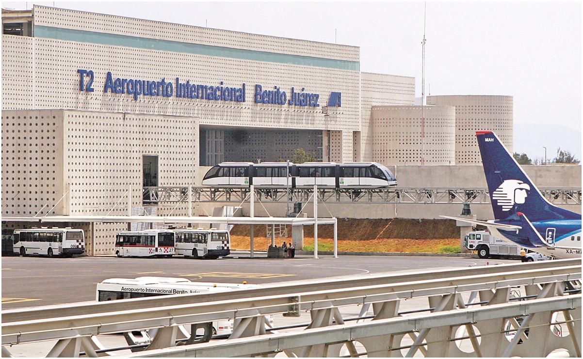 Las calamidades del AICM: una posible colisión, retrasos, baches, inundaciones y un helicóptero robado