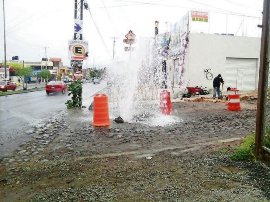 El titular de la CEA asegura que de los 16 tramos con fugas, tres presentan demora en su obra y espera que estén terminados en febrero de 2017 (ARCHIVO. EL UNIVERSAL)