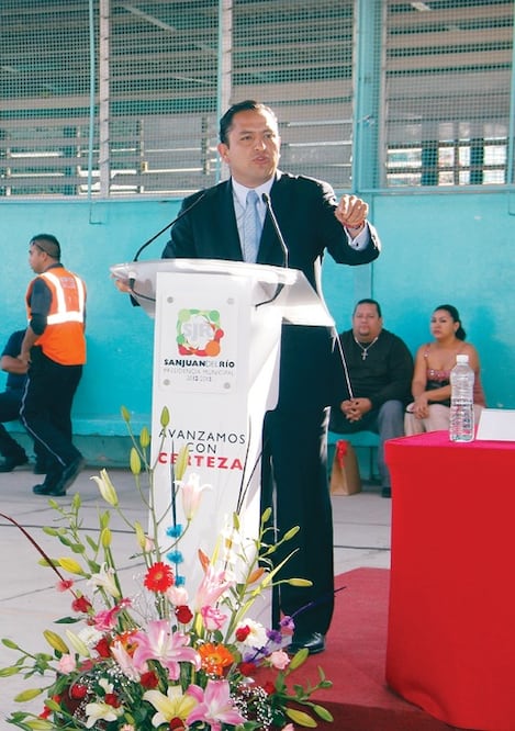 Cesarán a nueve directores en SJR