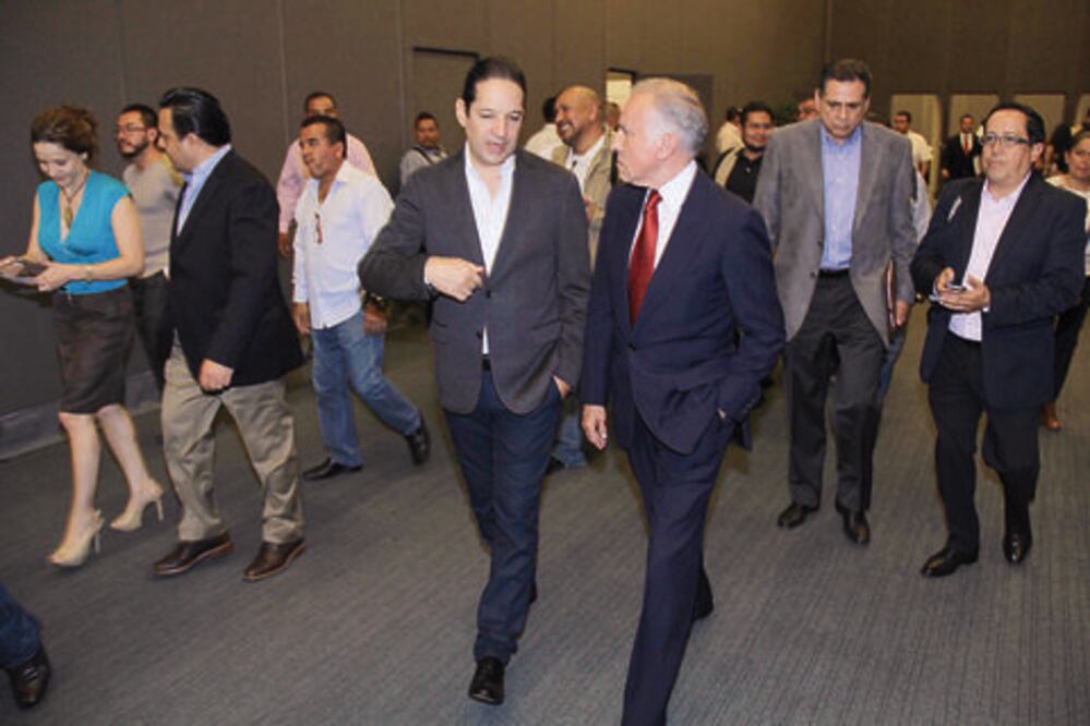 Mi gobierno se apretará el cinturón, afirma Domínguez