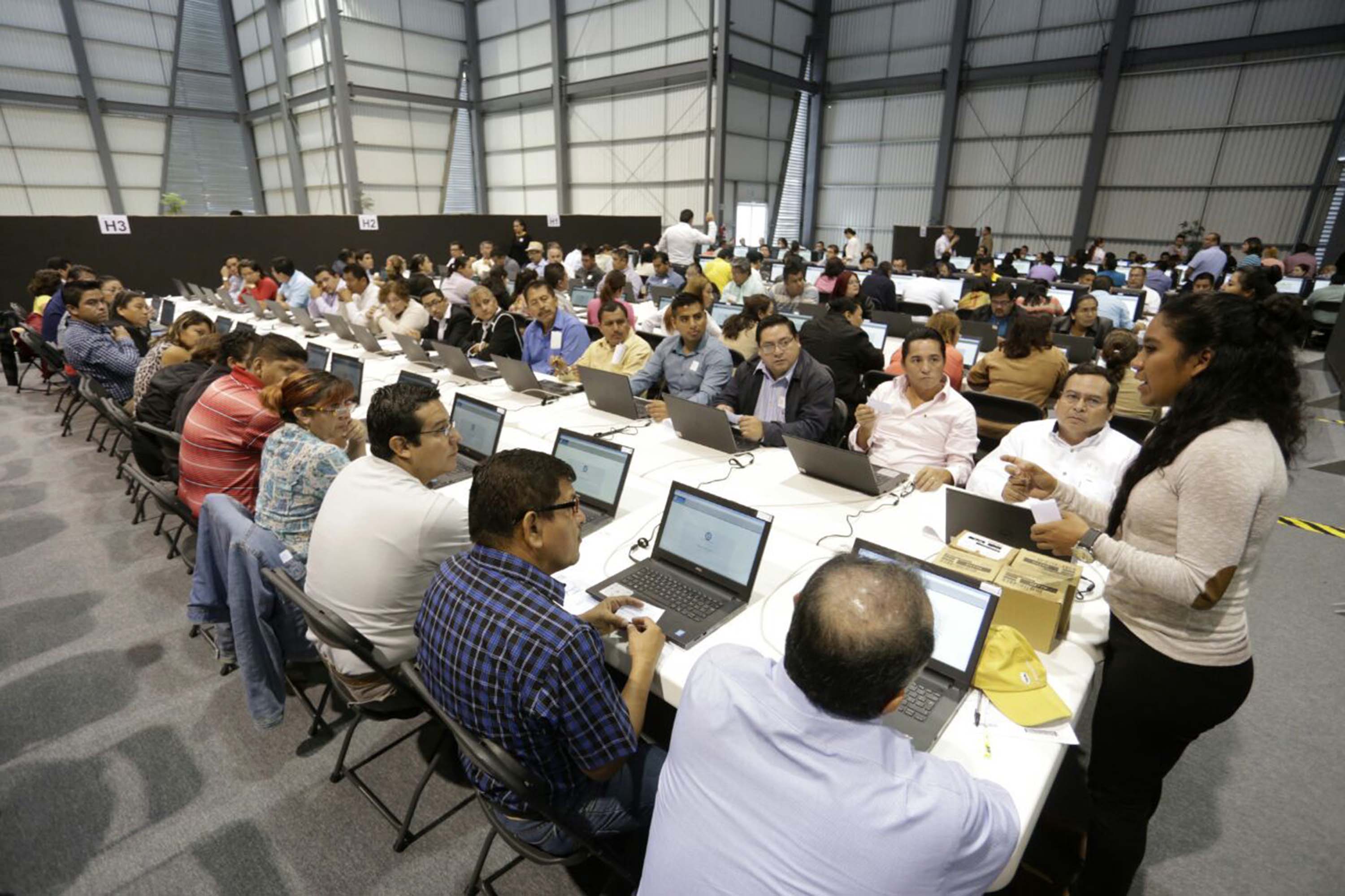 Cancelan evaluación docente en el sector público