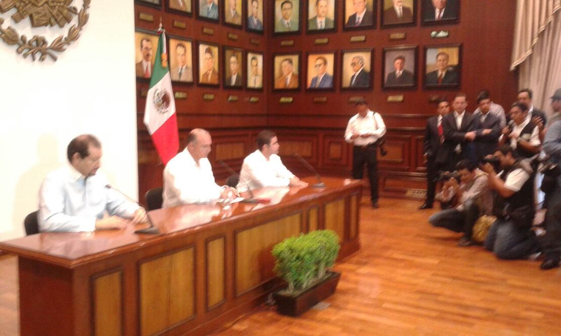 Reconoce Calzada victoria de Domínguez