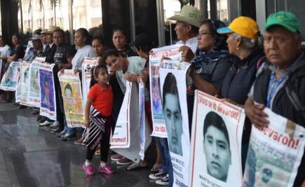 Diputados piden a Fiscalía que investigue a Zerón en caso Ayotzinapa