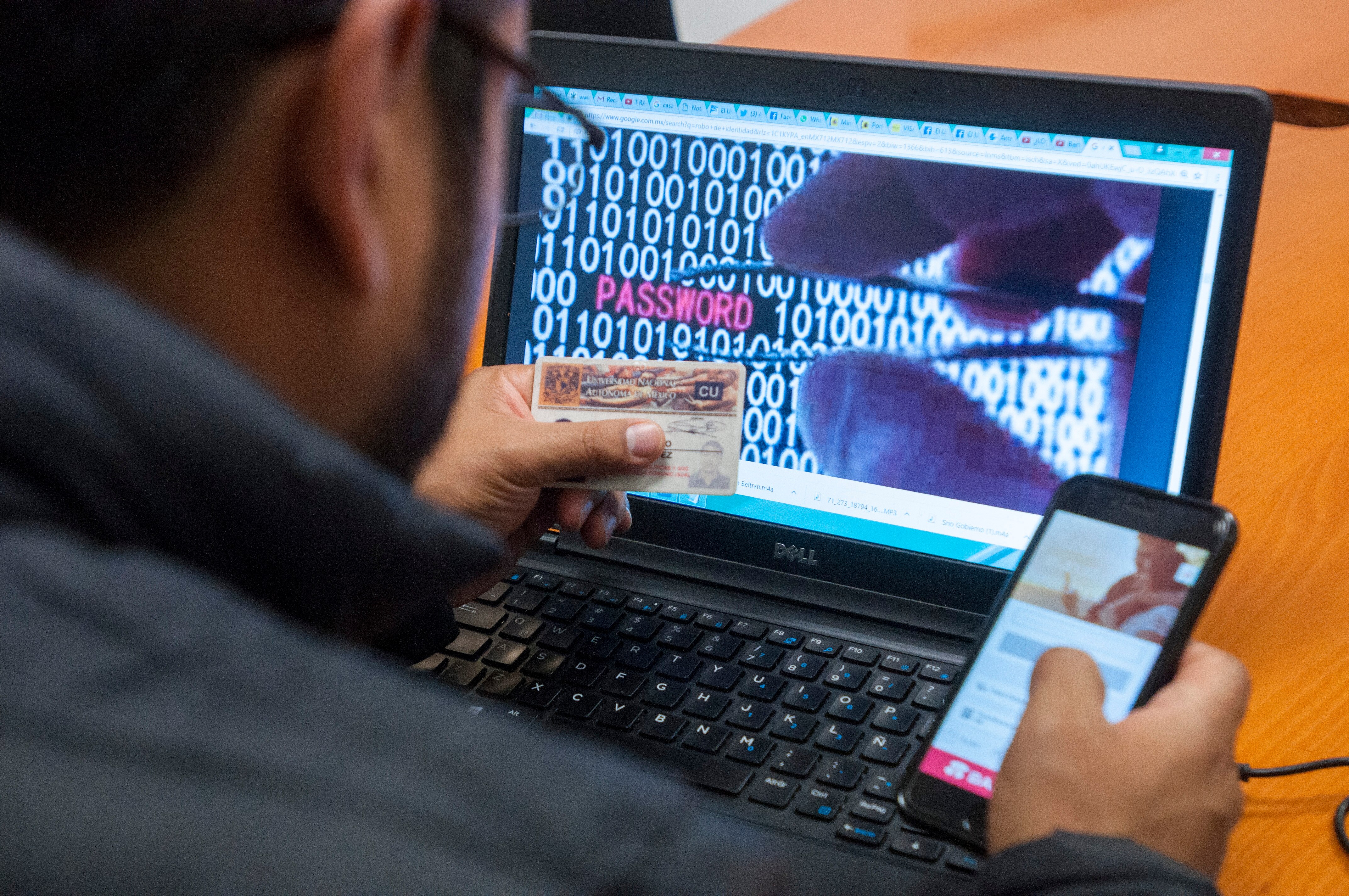 Notarios se enfrentan a delito de suplantación de identidad