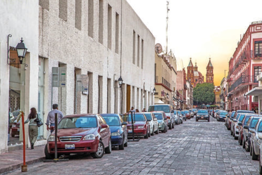 Comerciantes van contra parquímetros