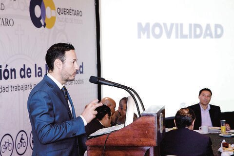 Presentan Secretaría de Movilidad 