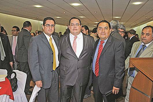 Seguirán cursos para abogados