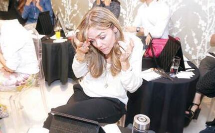 Divertida sesión de maquillaje